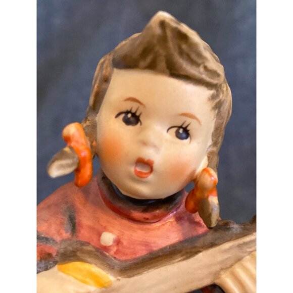 VTG Goebel Hummel Happiness Figurine Girl with Instrument 86 TMK 6 No Bee - Picture 2 of 9